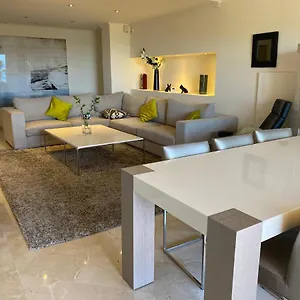 Luxury Elviria Hills Apartamento