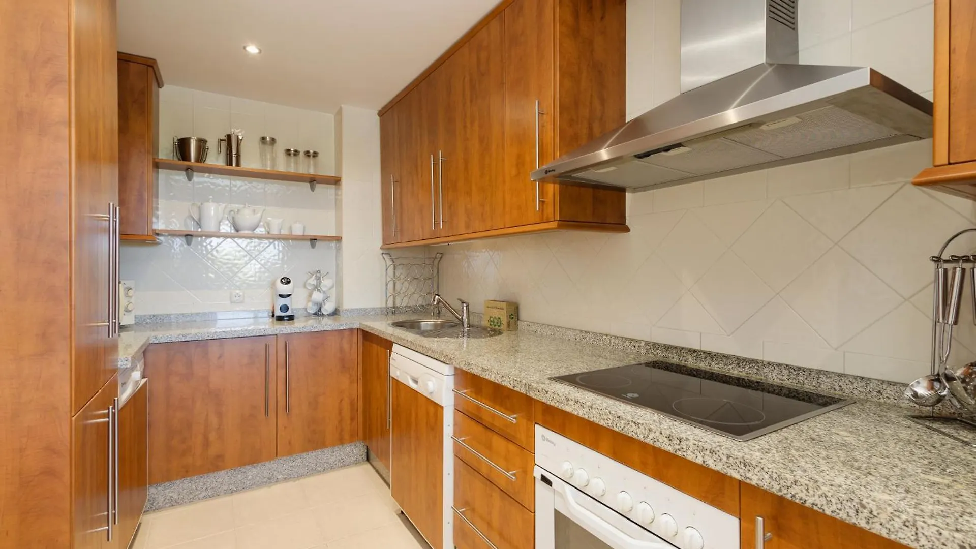 Apartment With Pool And Private Terrace With Sea Views In Elviria 0*, Marbella Spain